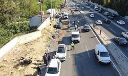 İzmir Bornova'da Freni Patlayan Tır Kazası: 3 Ölü, 7 Yaralı