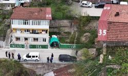 Karabük'te Mesih Olduğunu İddia Eden Şahsın Evindeki Yazılar Kaldırıldı