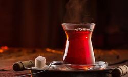 Karadenizli Çay Ustalarından Demleme Sırrı: Ilık Su ile Başlayan Lezzet