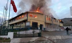 Kastamonu Tosya'daki Tekstil Fabrikasındaki Yangın Söndürüldü