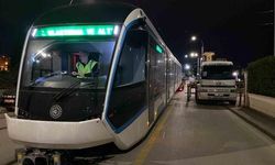 Kocaeli'nde 5 Yeni Tramvayın Sonuncusu Raylara İndi