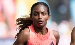 Londra Maratonu'nda Tigst Assefa ve Sabastian Sawe'den Tarihi Başarılar