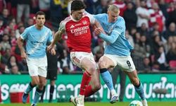 Manchester City, Arsenal'i Sahasında 2-1 Yenerek Şampiyonluk Yarışında Öne Geçti