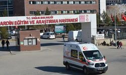 Mardin'de İki Otomobilin Çarpıştığı Kazada 10 Kişi Yaralandı