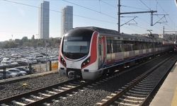 Marmaray'da İntihar Girişimi Nedeniyle Tren Seferlerinde Gecikme