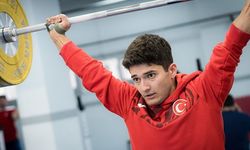 Muhammed Furkan Özbek, Avrupa Halter Şampiyonasında Rekorla Şampiyonluk Elde Etti