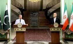 Pakistan Başbakanı Şahbaz Şerif, İran Cumhurbaşkanı Pezeşkiyan ile Kritik Telefon Görüşmesi Yaptı