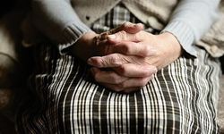 Parkinson Tedavisinde Ameliyatsız Seçenekler ve Beyin Pili Uygulamaları