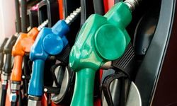 Petrol Fiyatlarında Sert Düşüş: Akaryakıtta İndirim Beklentisi Artıyor