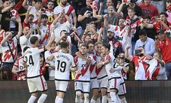 Rayo Vallecano, AEK Atina'yı Evinde 3-0 Yendi