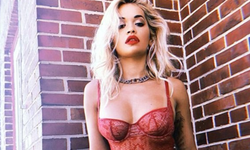Rita Ora, Bikinili Paylaşımı ve Sağlıklı Yaşam Yaklaşımıyla Dikkat Çekti