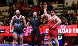 Rıza Kayaalp, Avrupa Güreş Şampiyonasında Tarihe Geçti