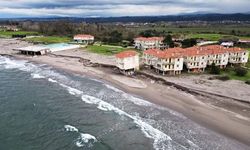 Sakarya Karasu'da Kıyı Erozyonu Tehlikesi: Bir Villa Yıkılma Riski Altında