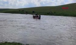 Şanlıurfa'da Traktörle Dere Geçerken Mahsur Kalan 3 Kişi Kurtarıldı