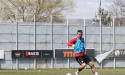 Sivasspor'da Rey Manaj Takımla Birlikte Çalışmalara Başladı