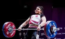 Tuana Süren Avrupa Halter Şampiyonası'nda Bronz Madalya Kazandı