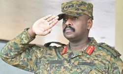 Ugandalı Komutandan Tartışma Yaratan Sosyal Medya Paylaşımları