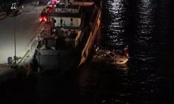 Üsküdar'da Gemiyi Vuran Tekne Sulara Gömüldü, 5 Kişi Kurtarıldı