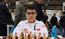Yağız Kaan Erdoğmuş, Satrançta 2700 ELO Barajını Aşan En Genç Büyükusta Oldu