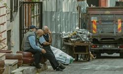 Yaşlandıkça Yalnızlık Hissi Geçmiş Kimlikle İlişkili