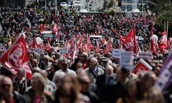 1 Mayıs'ta Gelirini Çalışanlarına Bırakan İşletme Sahibi Tartışma Yarattı