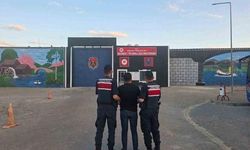 Afyonkarahisar Jandarması Aranan 43 Kişiyi Gözaltına Aldı
