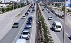 Afyonkarahisar'da Kurban Bayramı Dönüşü Trafik Yoğunluğu Başladı