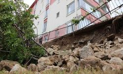 Amasya'da İstinat Duvarı Çökmesi Korkuttu