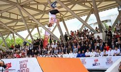 Antalya'da 19 Mayıs Coşkusu Gençlik ve Spor Şöleniyle Kutlandı