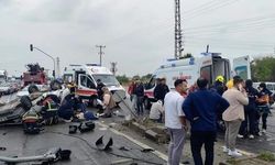 Aydın'da Takla Atan Otomobilde 2'si Çocuk 5 Kişi Yaralandı