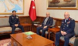 Bakan Güler, Pakistan Hava Kuvvetleri Komutanı Sidhu ile Görüştü