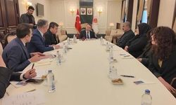 Bakan Gürlek, Rojin Kabaiş'in ailesiyle görüştü: Soruşturma titizlikle sürdürülecek
