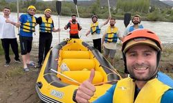 Bayburt'ta Gençler Çoruh Nehri'nde Kano ve Rafting Heyecanı Yaşadı