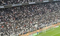 Beşiktaş Taraftarından Derbi Protestosu