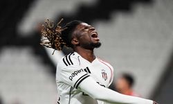 Beşiktaş'ta El Bilal Toure'nin Geleceği Netleşiyor