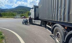 Bilecik'te Tır ve Motosikletin Çarpışması Sonucu 1 Kişi Yaralandı