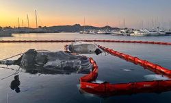 Bodrum'daki marina yangınında batan 7 motoryatın enkazı kaldırıldı