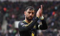 Bruno Fernandes, Premier Lig'de Yılın Futbolcusu Ödülünü Aldı