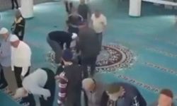 Camide Kalp Krizi Geçiren Vatandaş İmamın Müdahalesiyle Hayata Döndü
