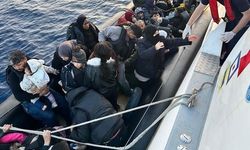 Çeşme Açıklarında Lastik Botta 39 Düzensiz Göçmen Yakalandı