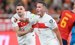 Deniz Gül, Portekiz'de Şampiyonluk Kutlamasında Türk Bayrağıyla Sahnedeydi