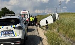 Diyarbakır-Silvan Yolunda Yolcu Minibüsü Şarampole Devrildi: 19 Yaralı