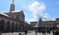 Diyarbakır Ulucami'deki Boşlukların Sırrı Kayıp Kitabeler