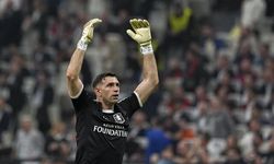 Emiliano Martínez'den Takdir Toplayan Davranış