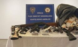 Erbaa'da Ruhsatsız Silah Operasyonunda Çok Sayıda Silah ve Kaçak Malzeme Ele Geçirildi