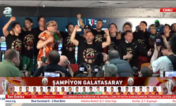 Futbolculardan Okan Buruk'a Sürpriz Sulu Baskın