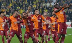 Galatasaray'da Bir Futbolcu Bonservisiyle Birlikte Takımdan Ayrılıyor