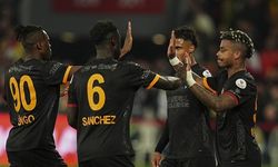 Galatasaray'da Yıldız Futbolcunun Sözleşmesi 1 Yıl Daha Uzadı