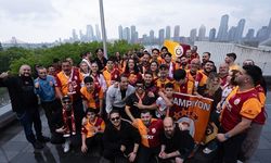 Galatasaray'ın Şampiyonluk Sevinci New York'ta Yaşandı