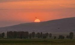 Gölbaşı'nda Gün Batımı Doğaseverlere Görsel Ziyafet Sunuyor